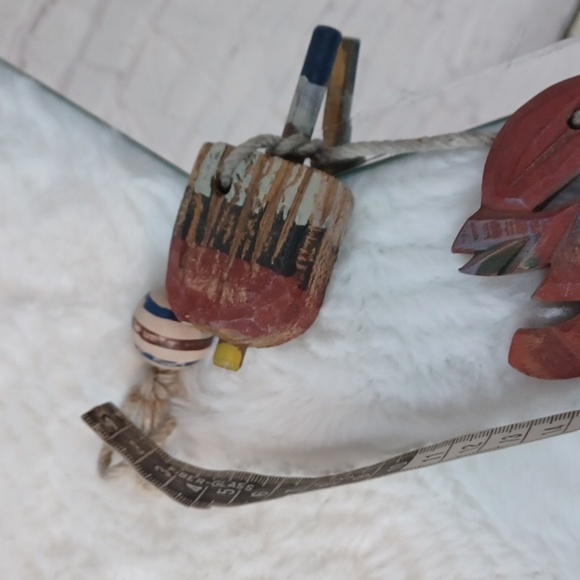 Hanging Rope With Wooden Cut Out Lobster Crabs Decor 7 Pieces - Picture 6 of 8